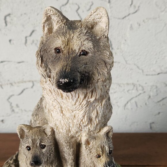 Realistic Mother Wolf & Cubs Figurine • Wildlife Sculpture • Rustic Cabin Decor - Picture 5 of 9